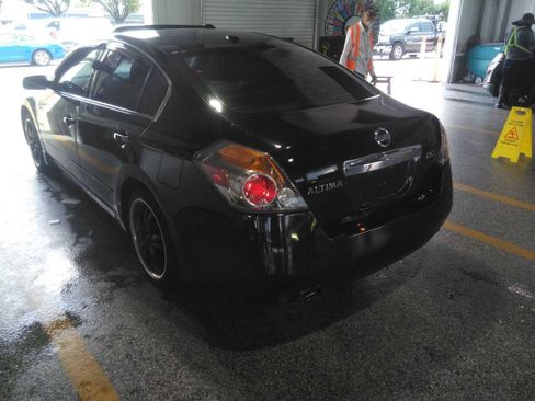 Used 2012 Nissan Altima 2.5 S w/ Convenience Pkg FWD image 5