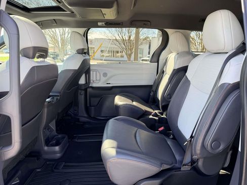 Certified 2023 Toyota Sienna XSE w/ XSE Plus Package AWD/4WD image 15