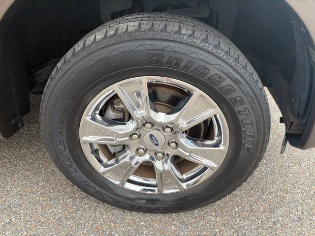 Used 2015 Ford F150 Lariat RWD image 10