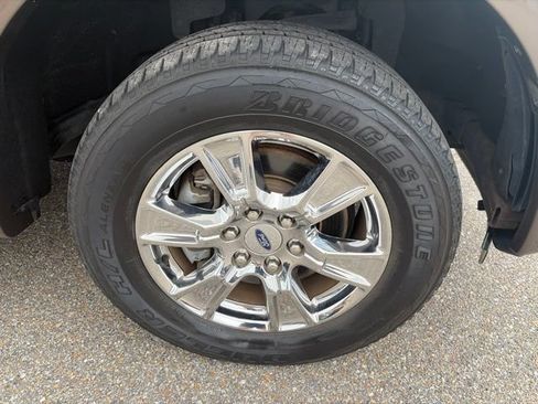 Used 2015 Ford F150 Lariat RWD image 10