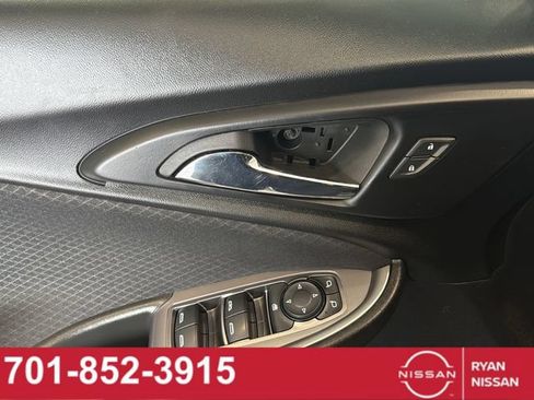 Used 2024 Chevrolet Malibu LT FWD image 35
