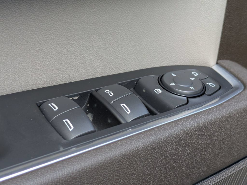 New 2026 Chevrolet Silverado 1500 LT Trail Boss w/ Convenience Package II AWD/4WD image 9