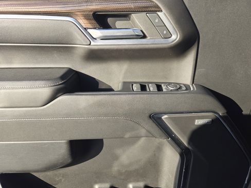 Used 2023 Chevrolet Silverado 1500 RST image 26