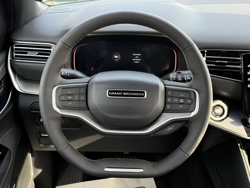 New 2026 Jeep Grand Wagoneer L 4WD image 15