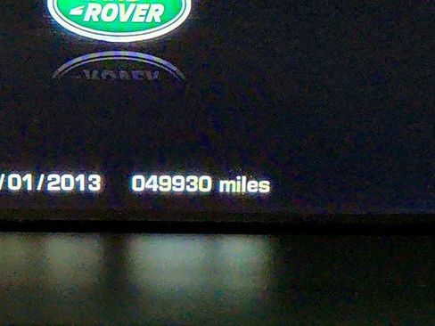 Used 2016 Land Rover Range Rover HSE image 16