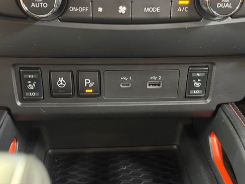 Used 2026 Nissan Frontier PRO-4X AWD/4WD image 41