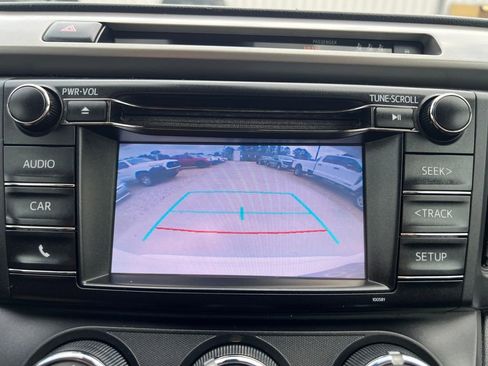 Used 2018 Toyota RAV4 LE w/ All Weather Liner Package image 22