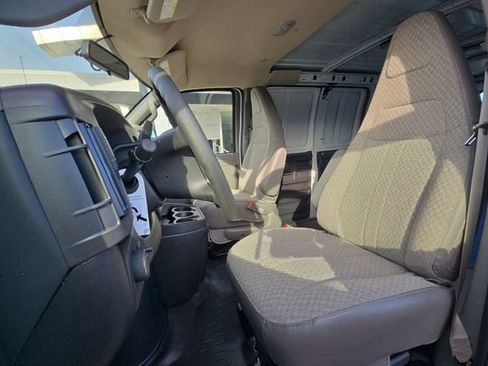 New 2025 GMC Savana 2500 w/ Chrome Appearance Package RWD image 17