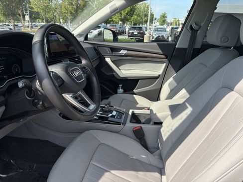 Used 2023 Audi Q5 2.0T Premium Plus w/ Premium Plus Package AWD/4WD image 17