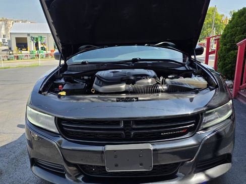 Used 2020 Dodge Charger SXT RWD image 37