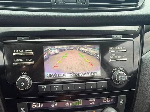 Used 2017 Nissan Rogue Sport SV FWD image 15