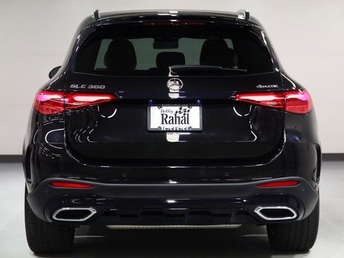 Certified 2023 Mercedes-Benz GLC 300 4MATIC image 3