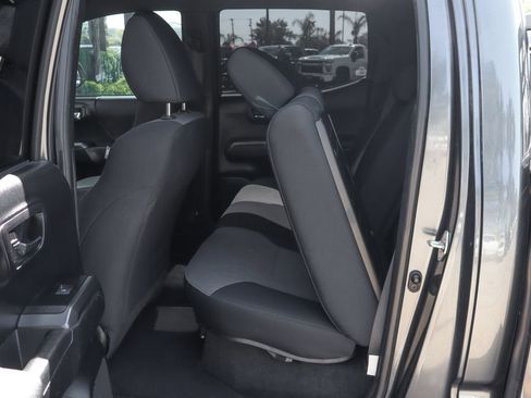 Used 2020 Toyota Tacoma TRD Off-Road w/ Technology Package AWD/4WD image 39