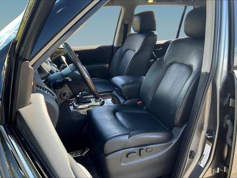 Certified 2017 INFINITI QX80 4WD w/ Driver Assistance Package image 20