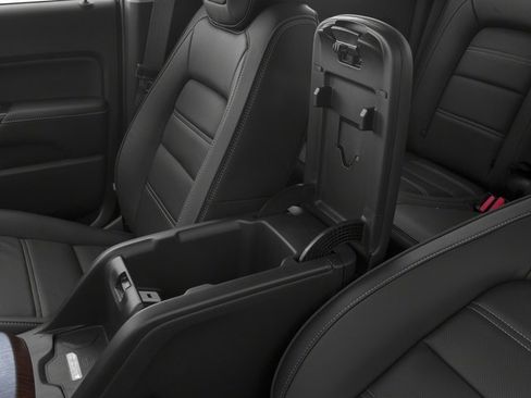 Used 2017 GMC Canyon Denali RWD image 18