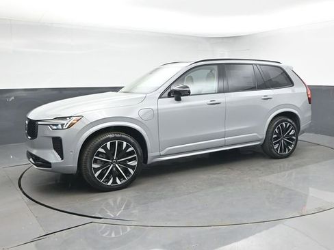 New 2026 Volvo XC90 T8 Ultra w/ Protection Package Premier AWD/4WD image 4