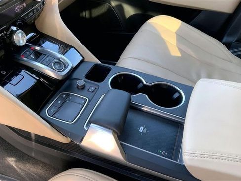 Used 2023 Acura MDX SH-AWD w/ Technology Package image 17