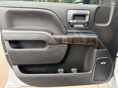 Used 2015 GMC Sierra 2500 Denali w/ Duramax Plus Package image 18