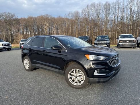 Used 2024 Ford Edge SEL image 1