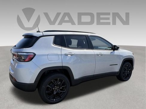 New 2026 Jeep Compass Latitude AWD/4WD image 7