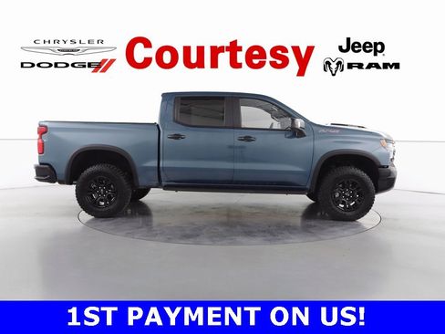 Used 2024 Chevrolet Silverado 1500 ZR2 w/ Technology Package image 4