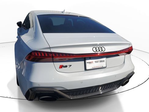 Used 2021 Audi RS 7 Sportback w/ Carbon Optic Package image 5