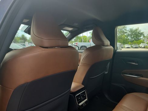 Certified 2025 Toyota Crown Signia AWD/4WD image 16