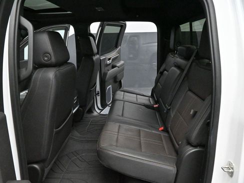 Used 2022 Chevrolet Silverado 1500 High Country w/ High Country Premium Package AWD/4WD image 31