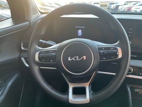 Used 2023 Kia Sportage LX image 24