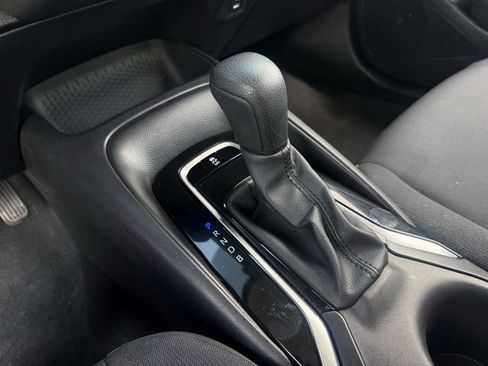 Used 2024 Toyota Corolla LE FWD image 20