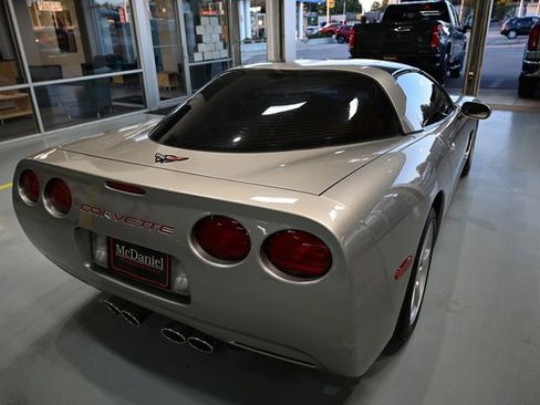 Used 2000 Chevrolet Corvette Coupe w/ Roof Pkg image 6