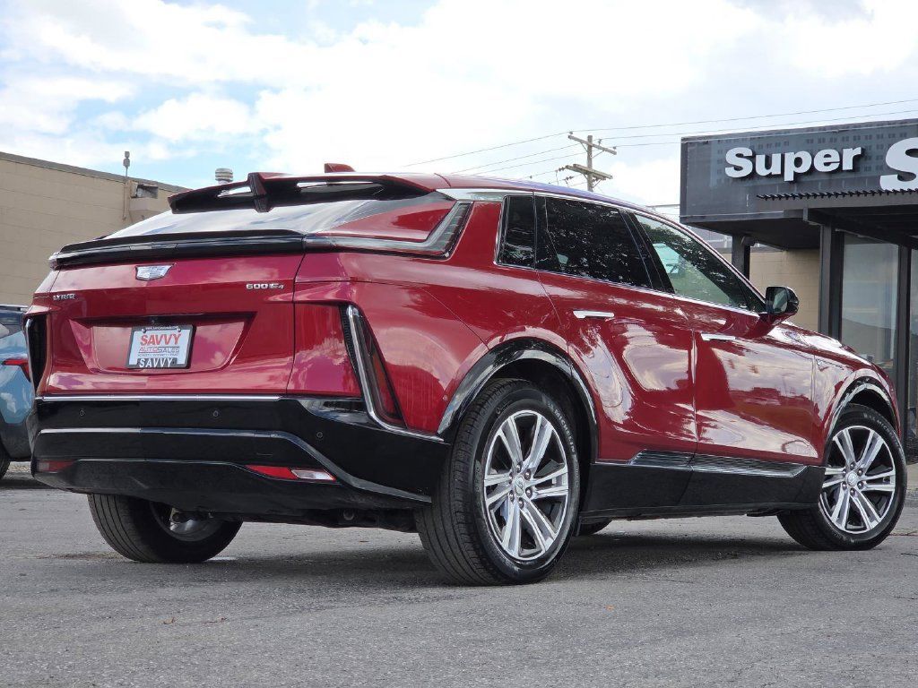 Used 2024 Cadillac Lyriq Tech w/ Driver Assist Package AWD/4WD image 15