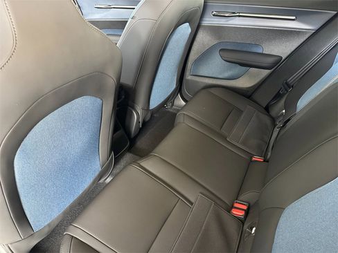 New 2025 Volvo EX30 Plus w/ Climate Package image 11