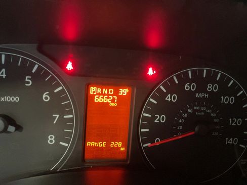 Used 2013 Nissan NV 2500 SV image 17