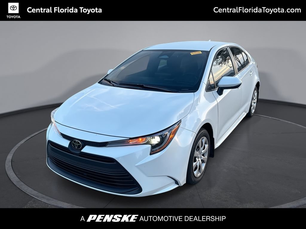 Used 2026 Toyota Corolla LE FWD image 1