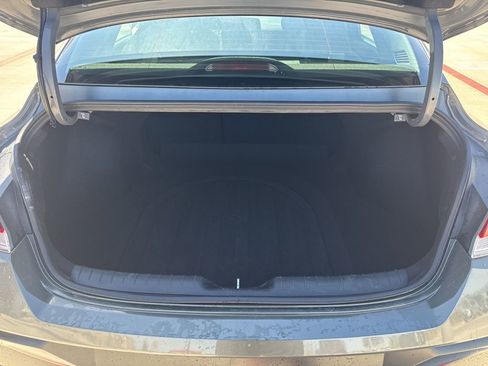 Used 2025 Hyundai Elantra SEL FWD image 11