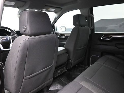 Used 2023 GMC Sierra 1500 SLE image 16