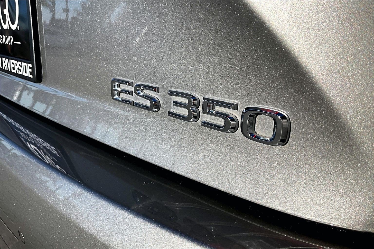 Used 2017 Lexus ES 350 w/ Premium Package FWD image 8