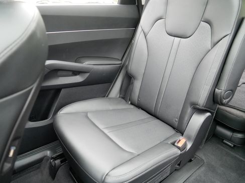 Certified 2023 Kia Sorento X-Line EX AWD/4WD image 12