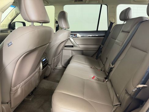 Used 2016 Lexus GX 460 w/ Comfort Package AWD/4WD image 25