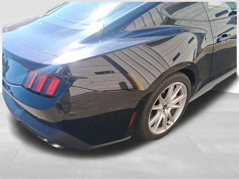 Used 2024 Ford Mustang GT Premium RWD image 17