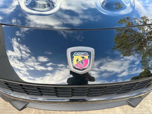 Used 2018 FIAT 124 Spider Abarth image 12