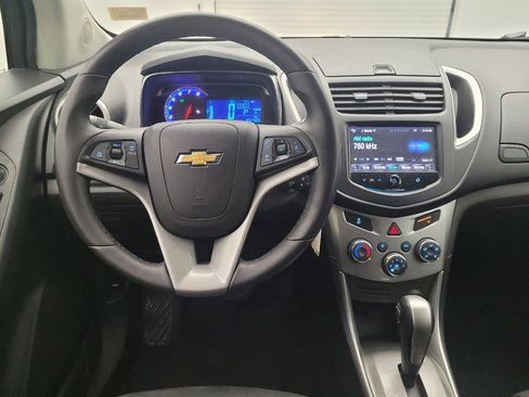 Used 2016 Chevrolet Trax LT w/ LT Convenience Package image 22