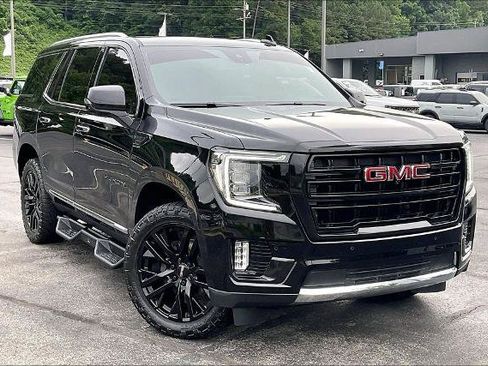 Used 2023 GMC Yukon SLT w/ SLT Premium Package AWD/4WD image 2