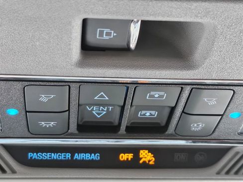 Used 2022 Ford F150 Lariat w/ Equipment Group 502A High AWD/4WD image 14