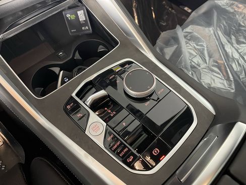 New 2026 BMW X6 xDrive40i w/ Climate Comfort Package image 14