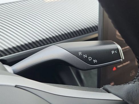 Used 2022 Tesla Model Y Performance AWD/4WD image 16