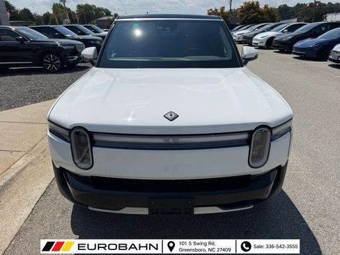 Used 2025 Rivian R1S Adventure AWD/4WD image 26