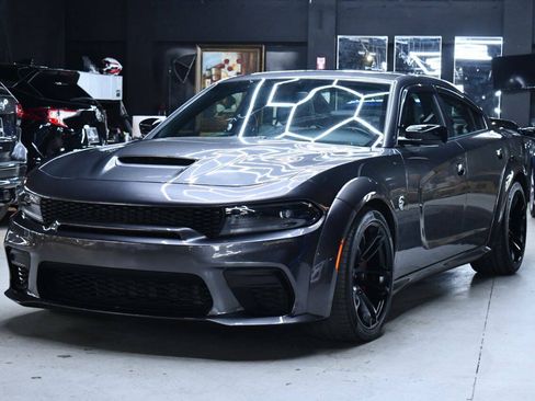 Used 2023 Dodge Charger SRT Hellcat w/ Harman/Kardon Audio Group RWD image 8