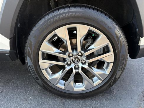 Used 2021 Toyota RAV4 XLE Premium FWD image 24